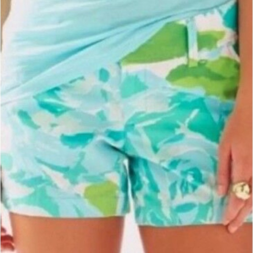 Lilly Pulitzer Callahan poolside blue first impression  Shorts | Size 2